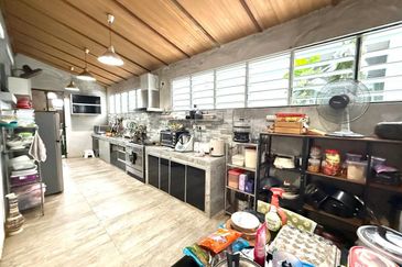 Bangi Lakehill Villas