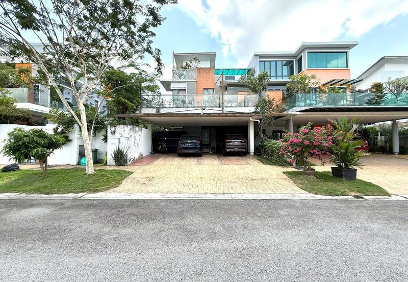 Bangi Lakehill Villas