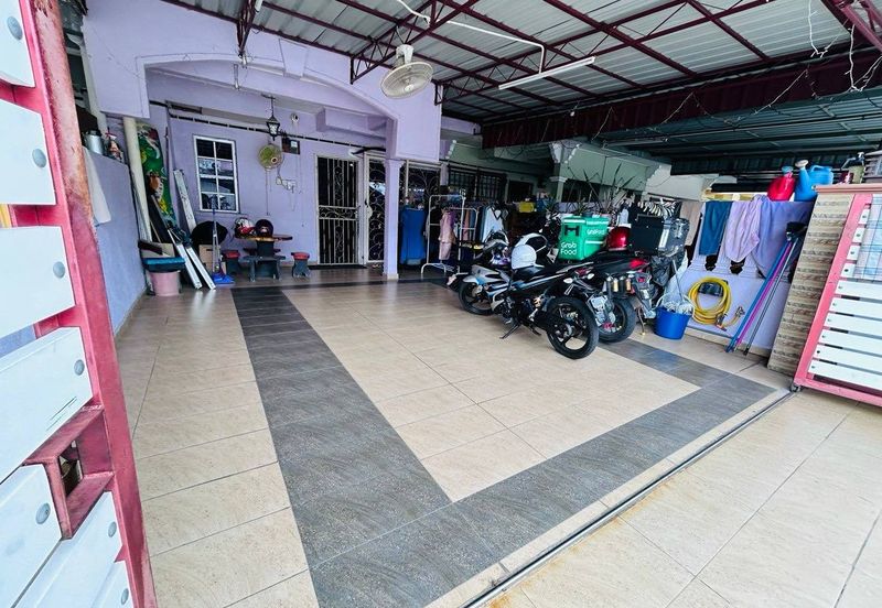 Persiaran Puncak Alam 6 