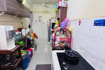 Persiaran Puncak Alam 6 