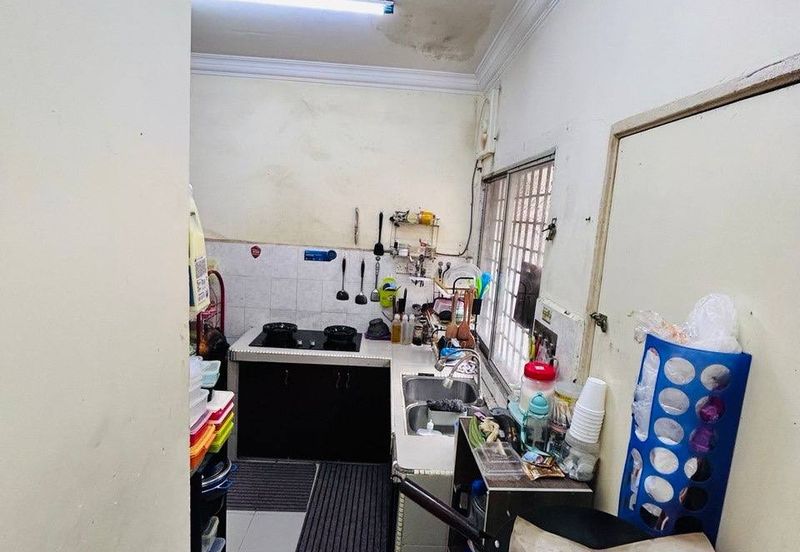 Persiaran Puncak Alam 6 