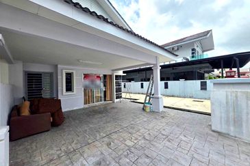 Taman Tasik Semenyih (Lake Residence)