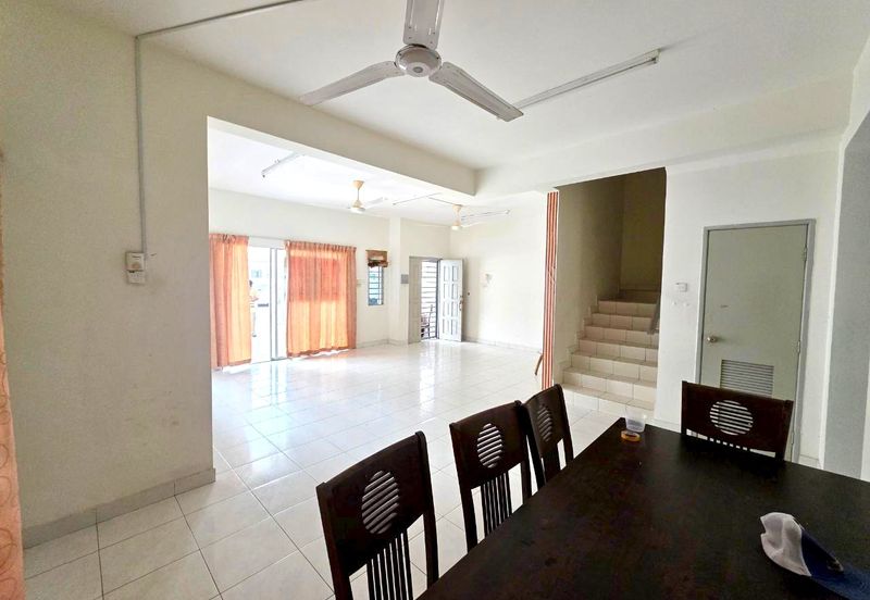 Taman Tasik Semenyih (Lake Residence)