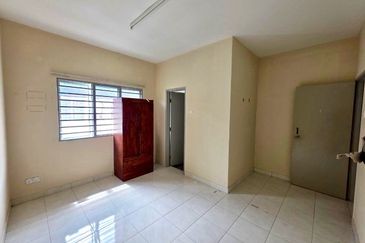 Taman Tasik Semenyih (Lake Residence)