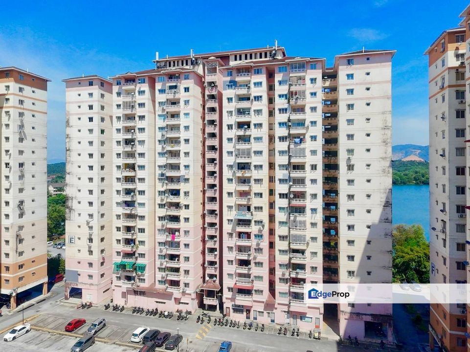 Laguna Biru 1 Apartment Taman Tasik Biru Kundang Rawang FULLY FURNISHED FACING TASIK  BELOW MV For Sale, Selangor, Rawang