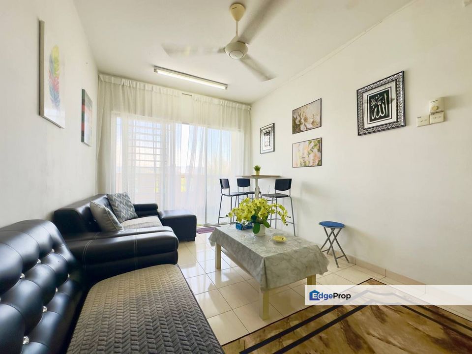 Laguna Biru 1 Apartment Taman Tasik Biru Kundang Rawang FULLY FURNISHED FACING TASIK  BELOW MV For Sale, Selangor, Rawang