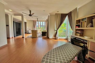 Bangi Lakehill Villas