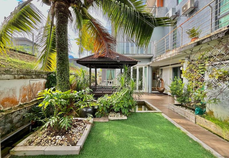 Bangi Lakehill Villas