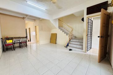 Taman Dahlia, Sepang