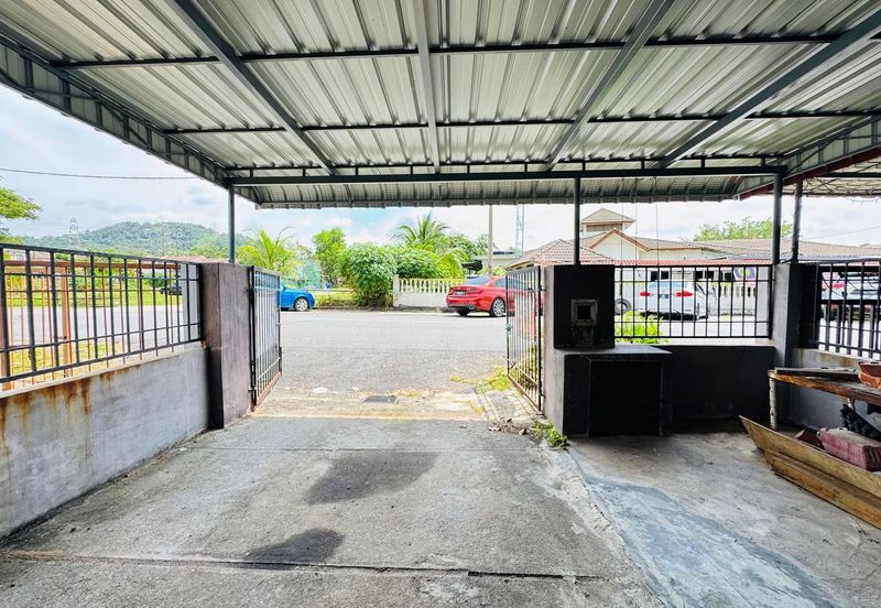 Taman Dahlia, Sepang