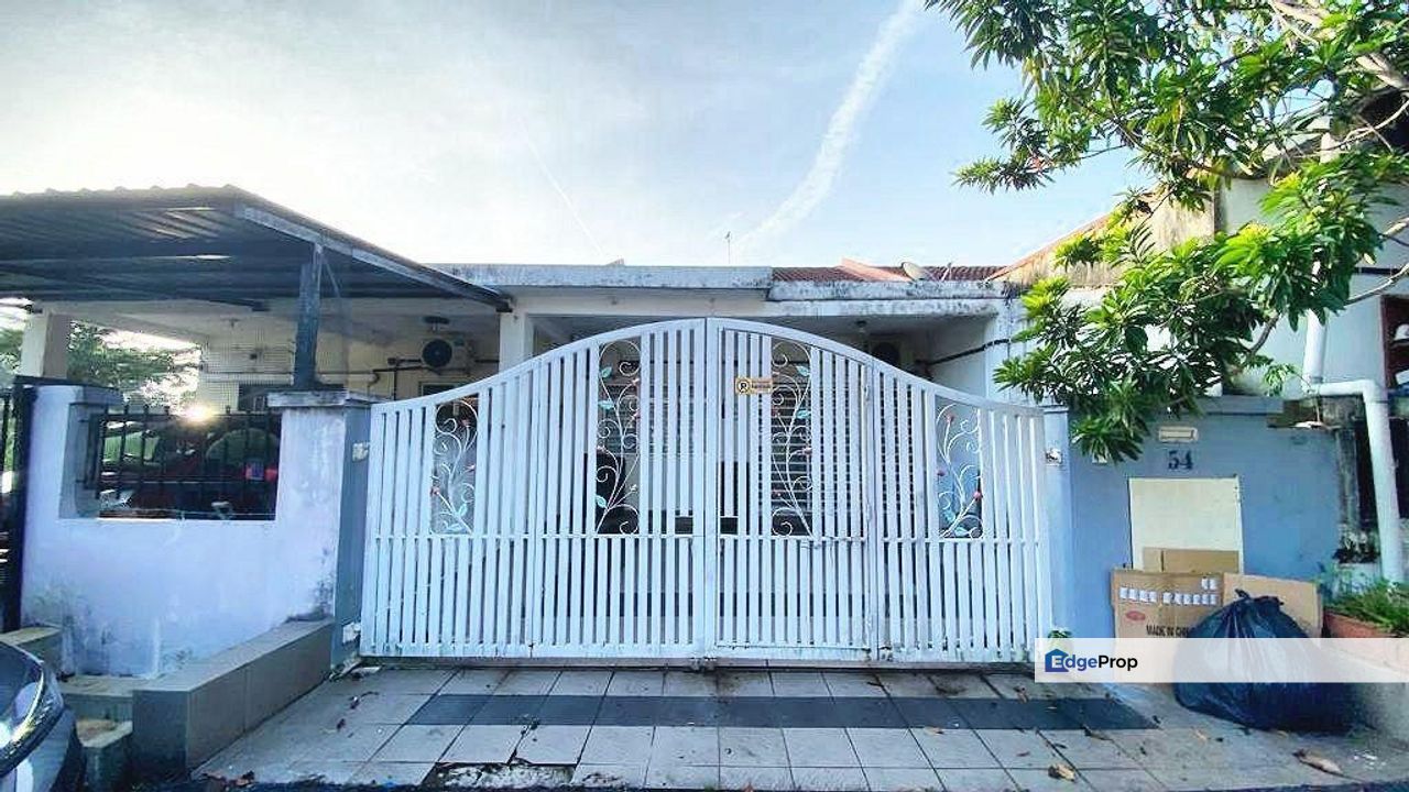 Taman Intan Dengkil Single Storey Terrace For Sale, Selangor, Dengkil