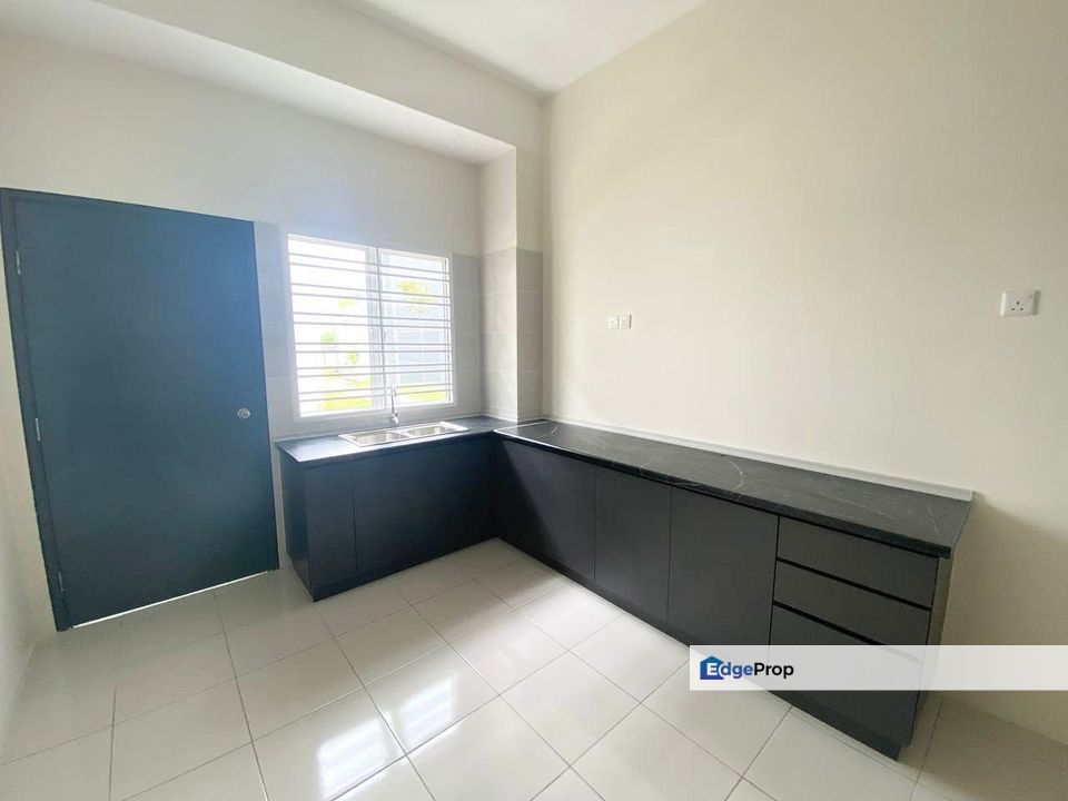KITA BAYU Townhouse Cybersouth Dengkil GROUND FLOOR ENDLOT For Sale for ...