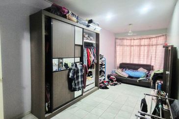 Taman Sungai Chua Kajang Single Storey Terrace RENOVATED & EXTENDED For Sale