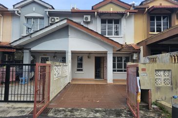 Seksyen 2 Bandar Bukit Mahkota