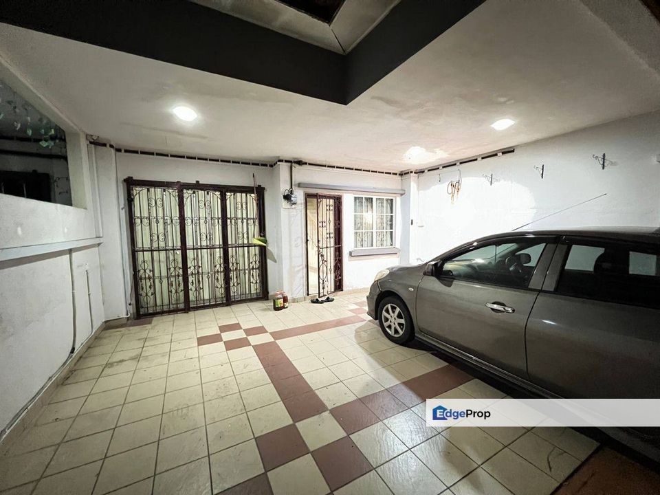 Seksyen 7 Bandar Baru Bangi Double Storey DEKAT SURAU RENOVATED For Sale , Selangor, Bangi