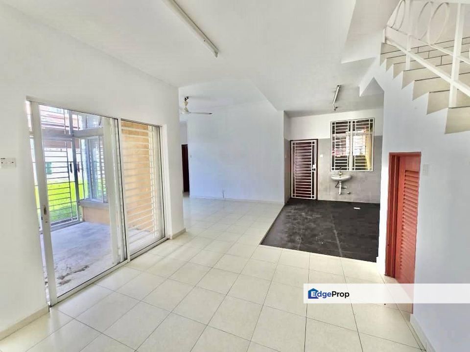 Desa Seri Saujana Sungai Merab Kajang Double Storey Semi D GATED GUARDED For Sale , Selangor, Kajang