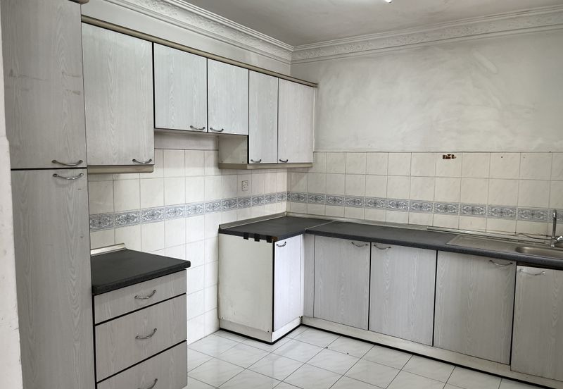 FURTHER PRICE REDUCTION!!! Condominium at Pantai Hillpark 2, Bangsar South With An Amazing Picturesque High Floor View of KL City (KLCC/TRX)