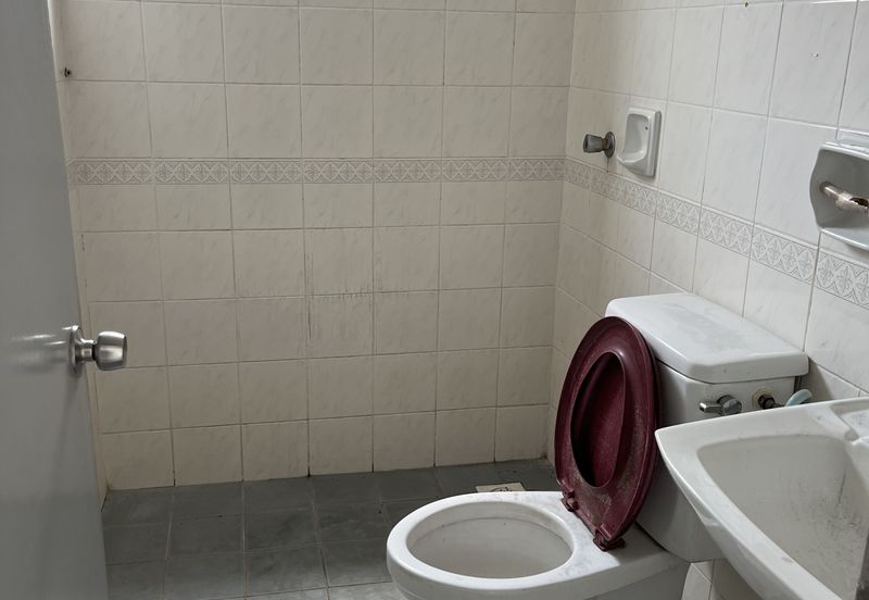 FURTHER PRICE REDUCTION!!! Condominium at Pantai Hillpark 2, Bangsar South With An Amazing Picturesque High Floor View of KL City (KLCC/TRX)