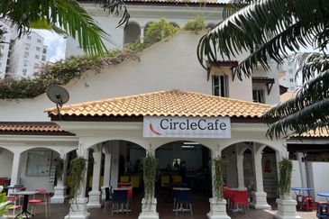 FURTHER PRICE REDUCTION!!! Condominium at Pantai Hillpark 2, Bangsar South With An Amazing Picturesque High Floor View of KL City (KLCC/TRX)