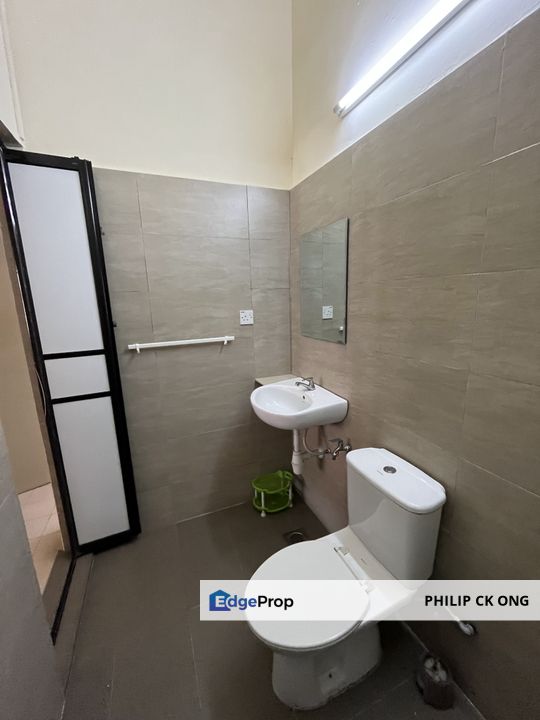 A Charming USJ 2/4 1.5 Storey Ready Moved-In Condition Home for You !, Selangor, USJ