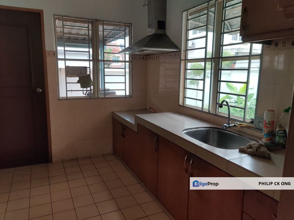 SPACIOUS USJ 3A SUBANG JAYA  SEMI-D FOR SALE, Selangor, USJ