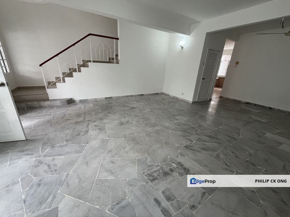 Gated & Guarded Freehold Terrace in USJ 18 | 2,300 sqft Spacious Family Home, Selangor, USJ