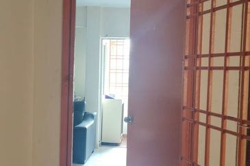 Pangsapuri Sri Intan, Bandar Baru Seri Alam