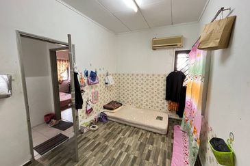 Mon Glori, , Bandar Baru Permas Jaya