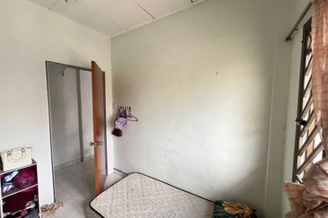 Mon Glori, , Bandar Baru Permas Jaya