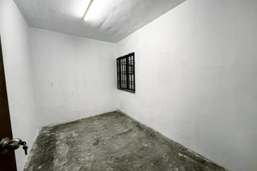 Flat Tasek 64, Bandar Baru Seri Alam