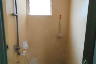 Pelangi Indah Flat For Sale