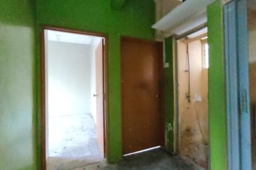 Pelangi Indah Flat For Sale