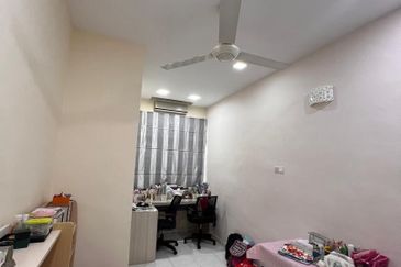 Taman Evergreen Heights