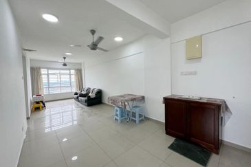 Midas Perling Apartment