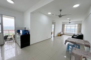 Midas Perling Apartment