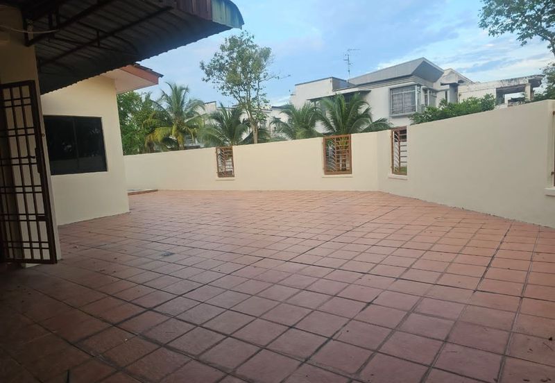 Setia Tropika Double Storey House*Corner Lot For Rent