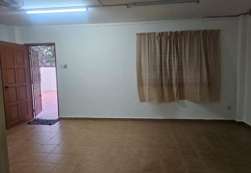 Setia Tropika Double Storey House*Corner Lot For Rent