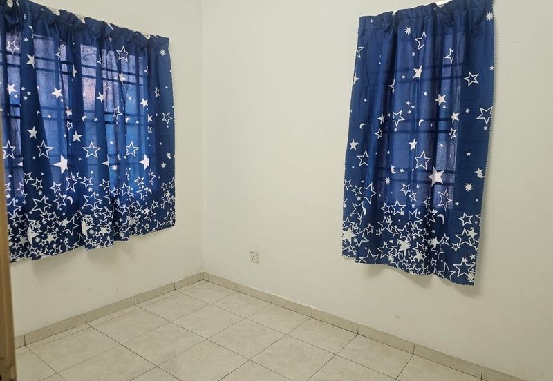 Setia Tropika Double Storey House*Corner Lot For Rent