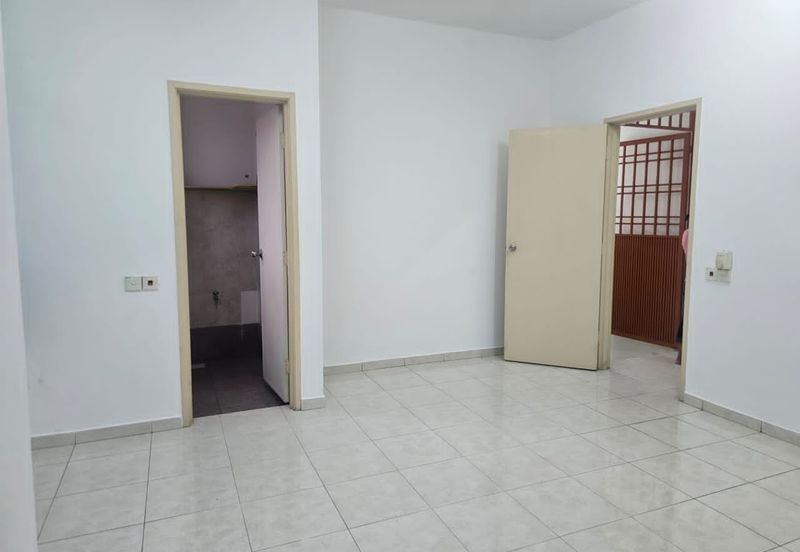 Setia Tropika Double Storey House*Corner Lot For Rent