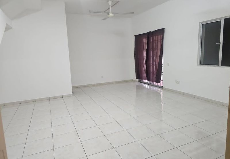 Setia Tropika Double Storey House*Corner Lot For Rent