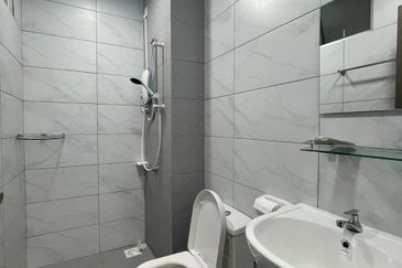 SKS Habitat Apartment, Larkin