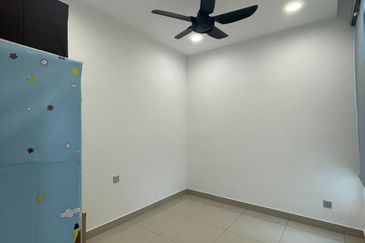 SKS Habitat Apartment, Larkin