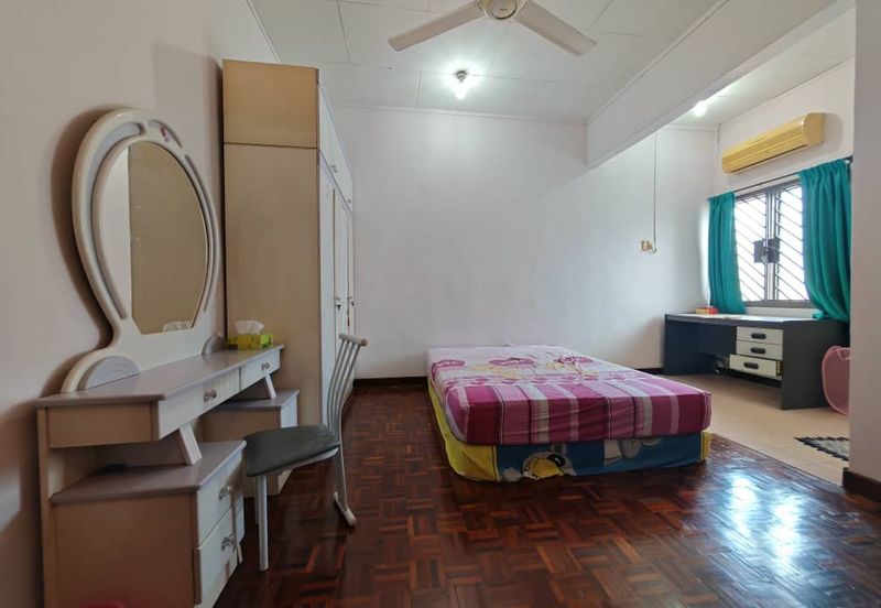 Bandar Baru Seri Alam