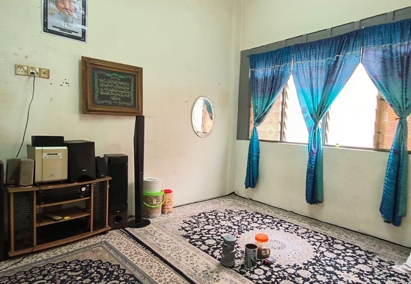 Taman Pulai Utama Flat