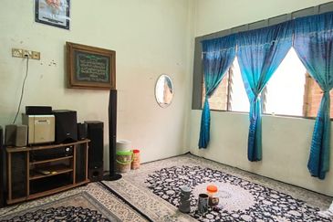 Taman Pulai Utama Flat
