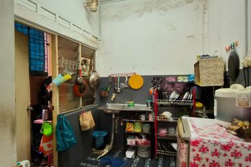 Taman Pulai Utama Flat