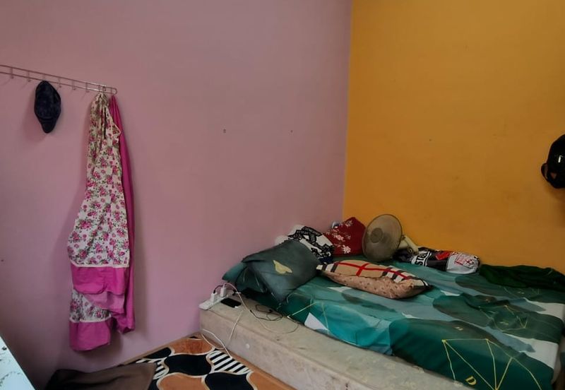 Taman Pulai Utama Flat