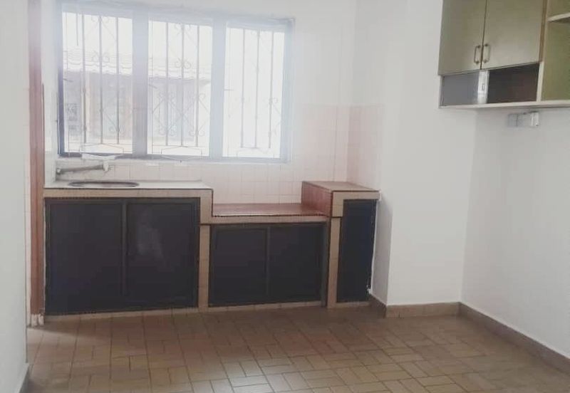 Flat Taman Ungku Tun Aminah