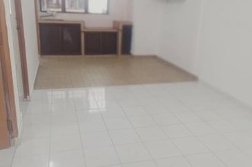 Flat Taman Ungku Tun Aminah