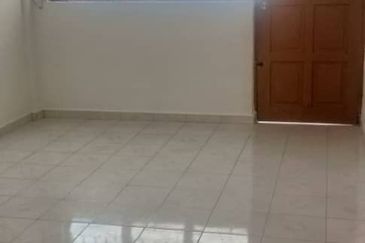 Flat Taman Ungku Tun Aminah